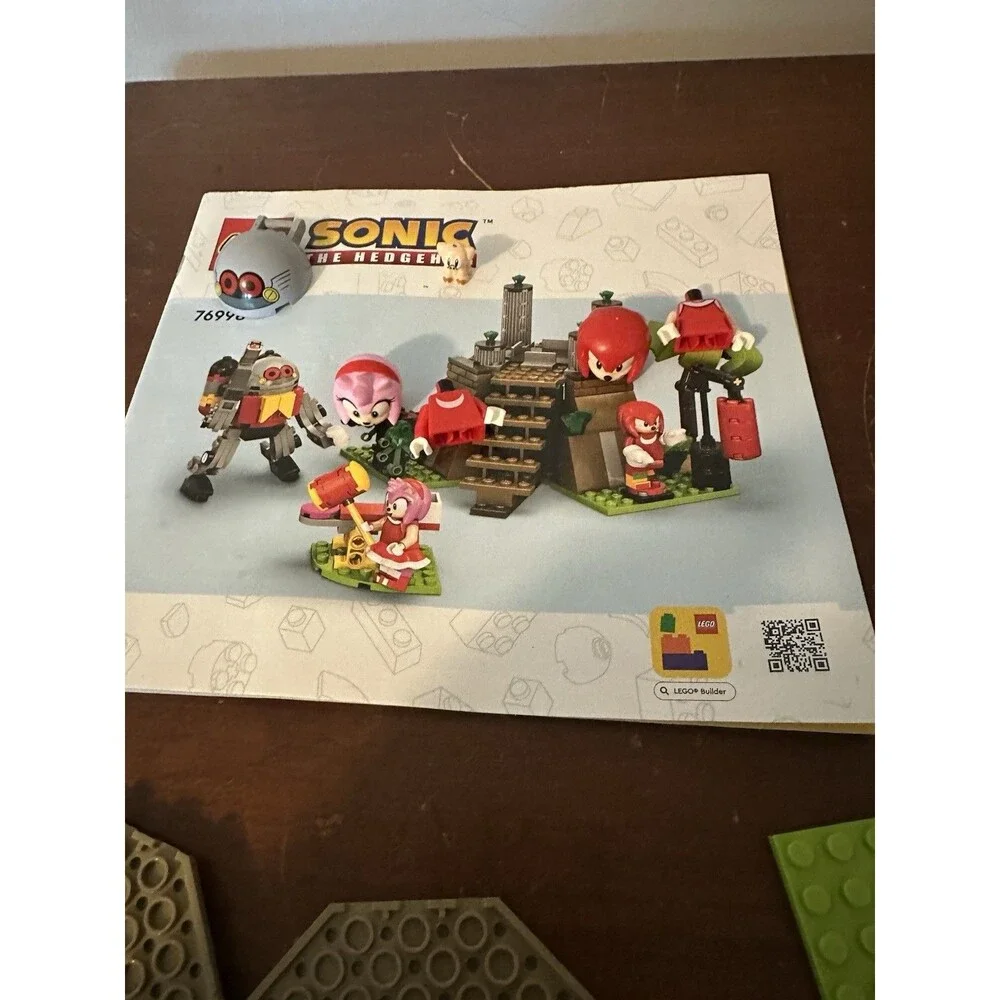 LEGO 76998 Sonic Knuckles and the Master Emerald Shrine with Minifigs READ - Picture 10 of 11